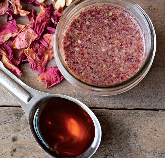 Honey, Rose and Oat Face Cleanser for Dry Skin Honey, Rose and Oat Face Cleanser for Dry Skin