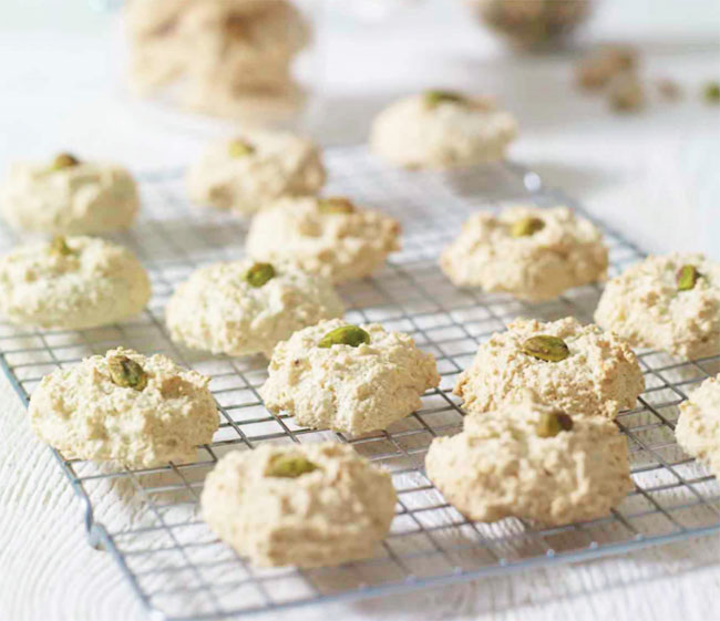 Almond And Pistachio Macaroons - Keto Friendly