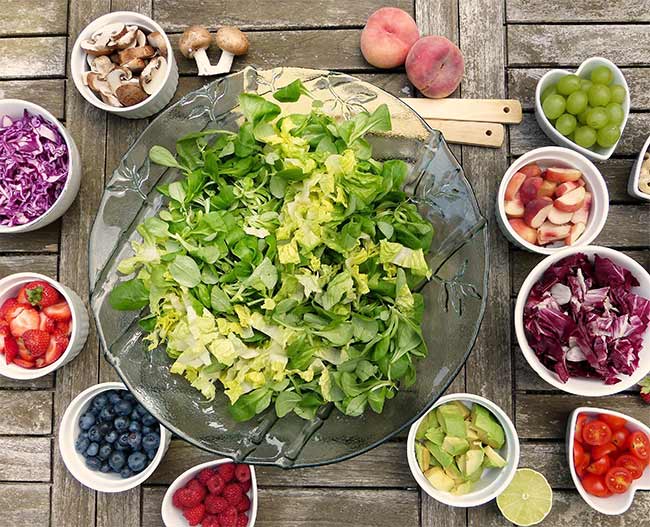 4 Easy Salads For Different Needs and Nutrients 4 Easy Salads For Different Needs and Nutrients